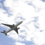 海外旅行に行きたいけれど…初めての飛行機が怖い人の理由と対策は？